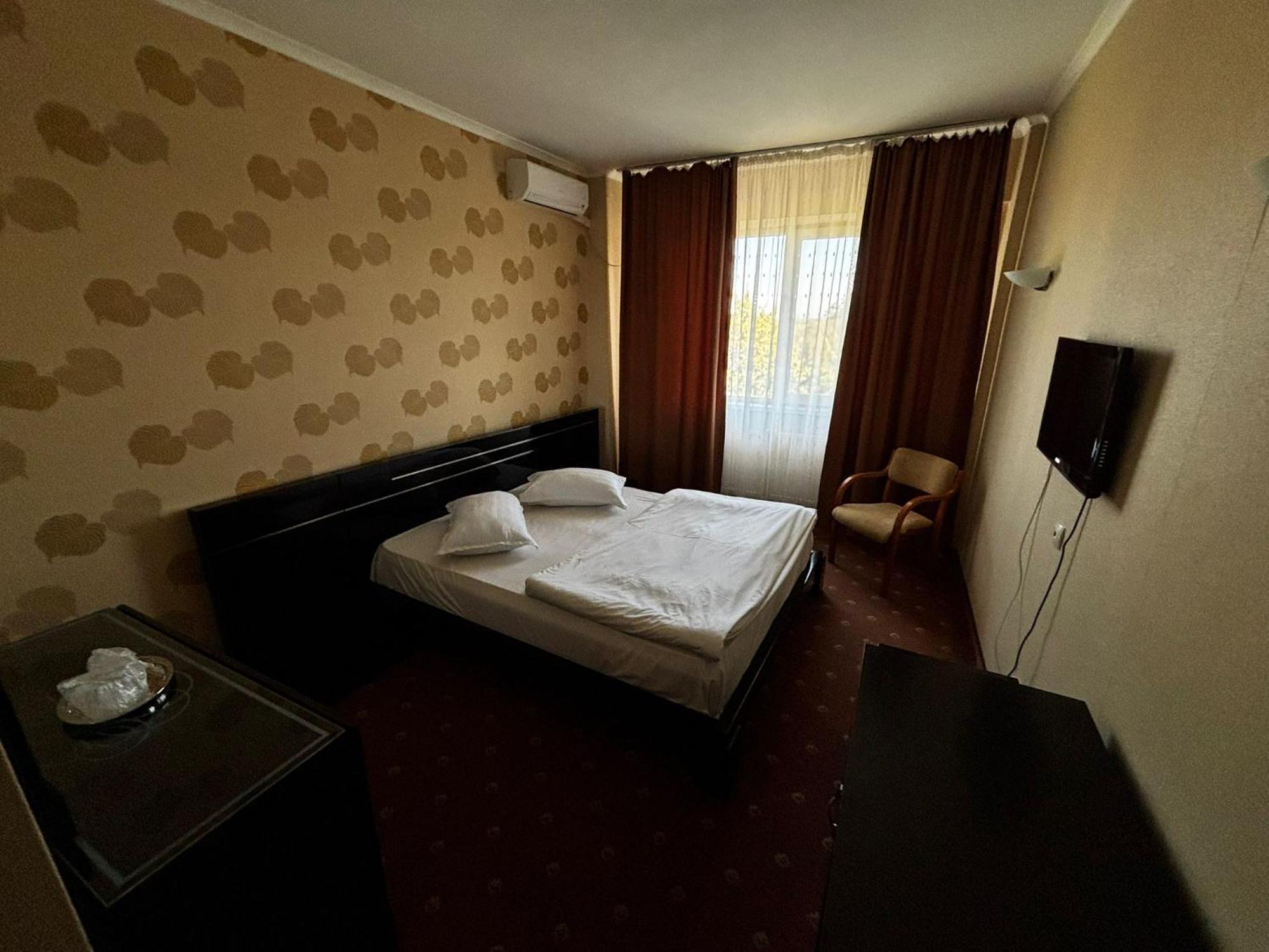 Hotel Calarasi Bagian luar foto