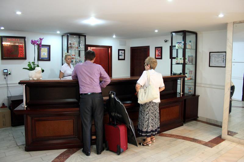 Hotel Calarasi Bagian luar foto